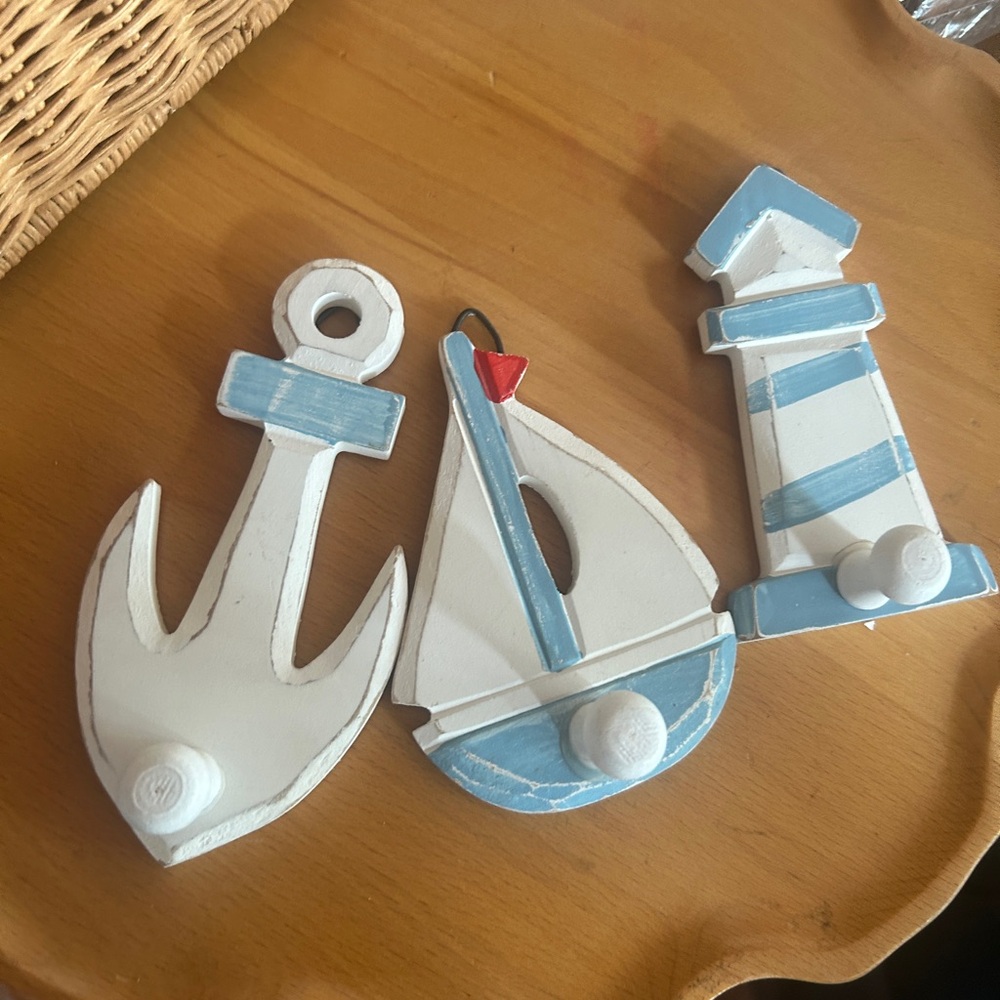 Distressed Nautical Wood Wall Hooks Set of 3